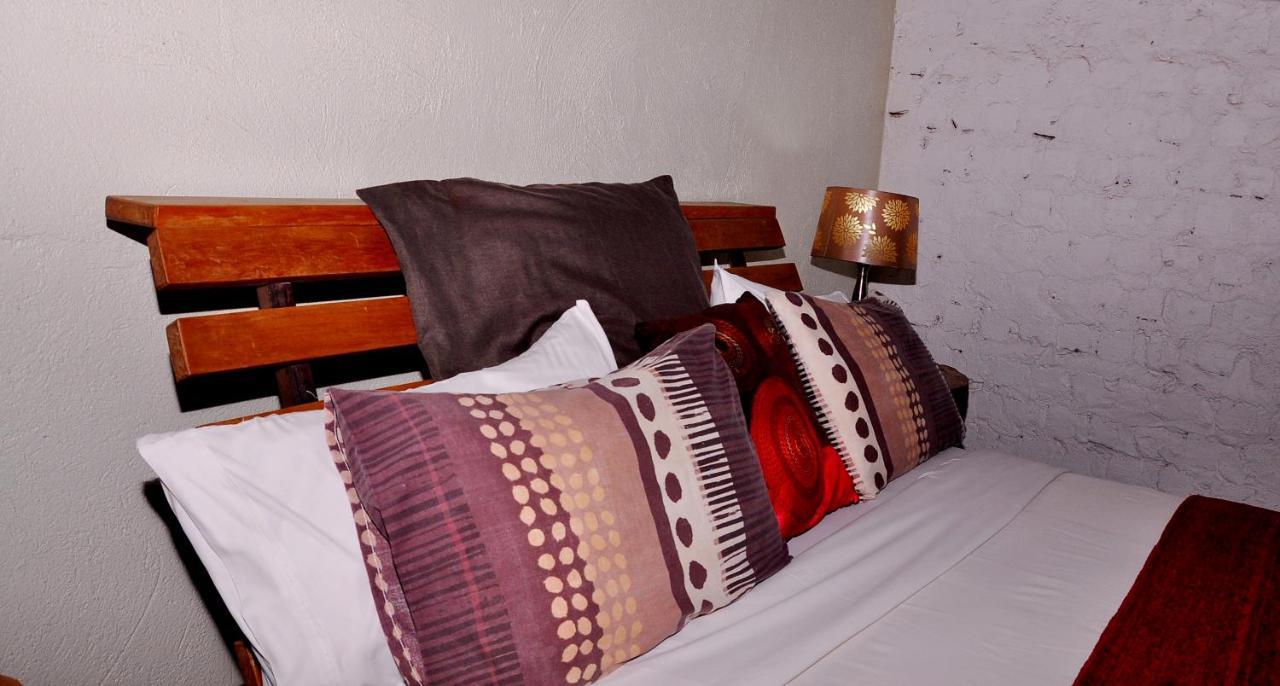 Gately Inn Entebbe Dış mekan fotoğraf
