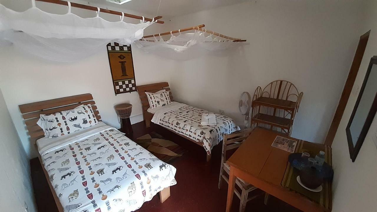Gately Inn Entebbe Dış mekan fotoğraf