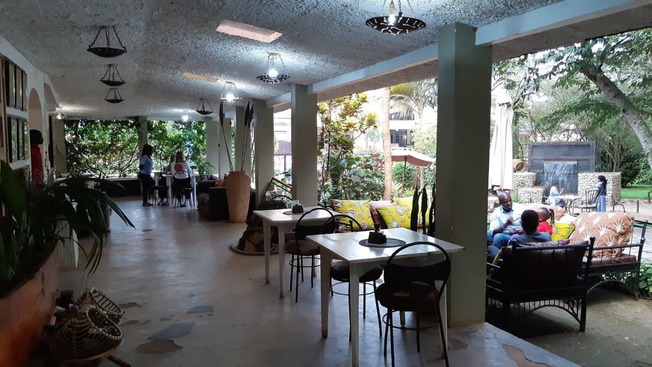 Gately Inn Entebbe Dış mekan fotoğraf
